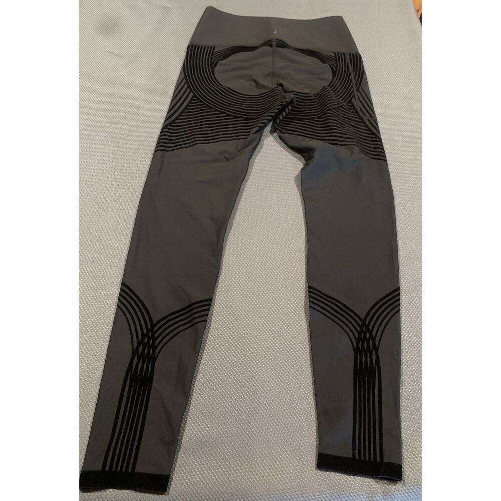 Fanka Body Sculpt Leggings Reversible Black Compression Pants Size M - Picture 3 of 9